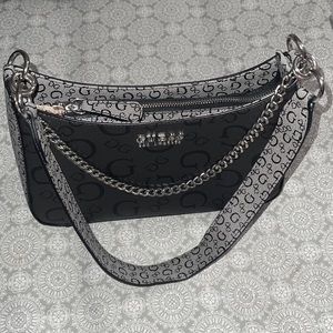 Guess Shoulder Bag